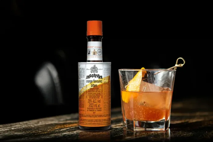 The Minimalist’s Cocktail: Why the Old Fashioned is the Ultimate Test of a Bartender’s Skill