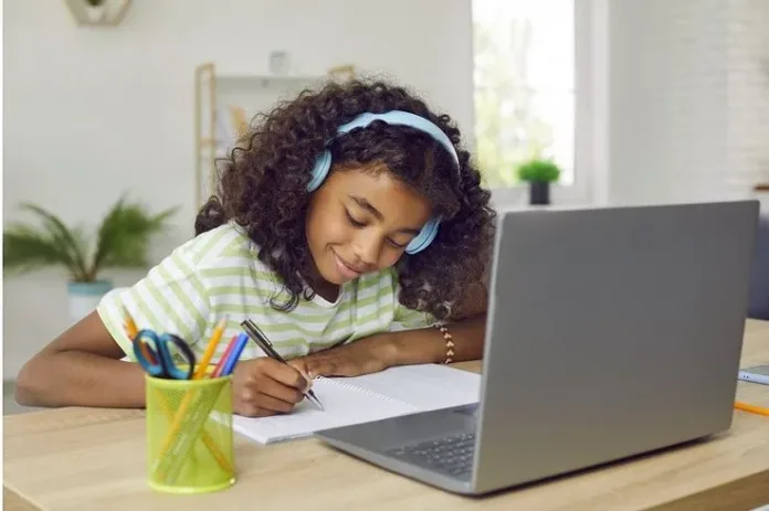 Online Education through Personalised, Engaging Learning