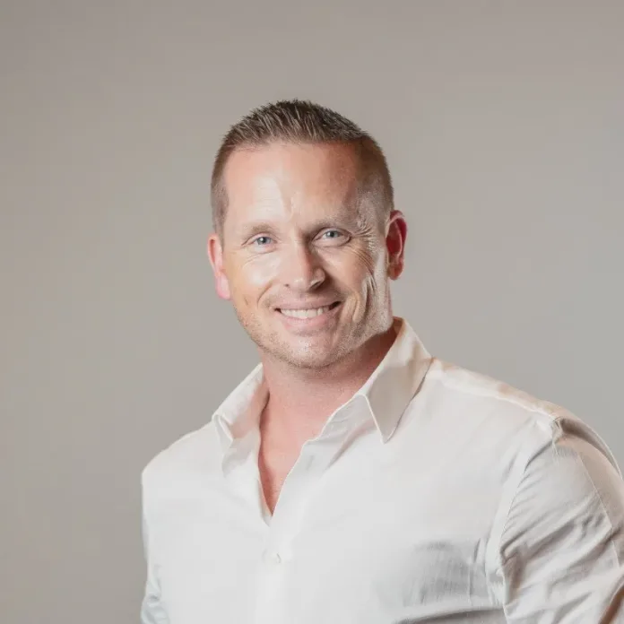 How telcos can tap into the retain team advantage