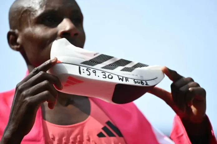TWO ADIDAS ATHLETES SABASTIAN SAWE AND YOMIF KEJELCHA BREAK THE SUB-2-HOUR MARATHON BARRIER IN THE REVOLUTIONARY ADIZERO ADIOS PRO EVO 3, AS SABASTIAN AND TIGIST ASSEFA SHATTER WORLD RECORDS IN LONDON