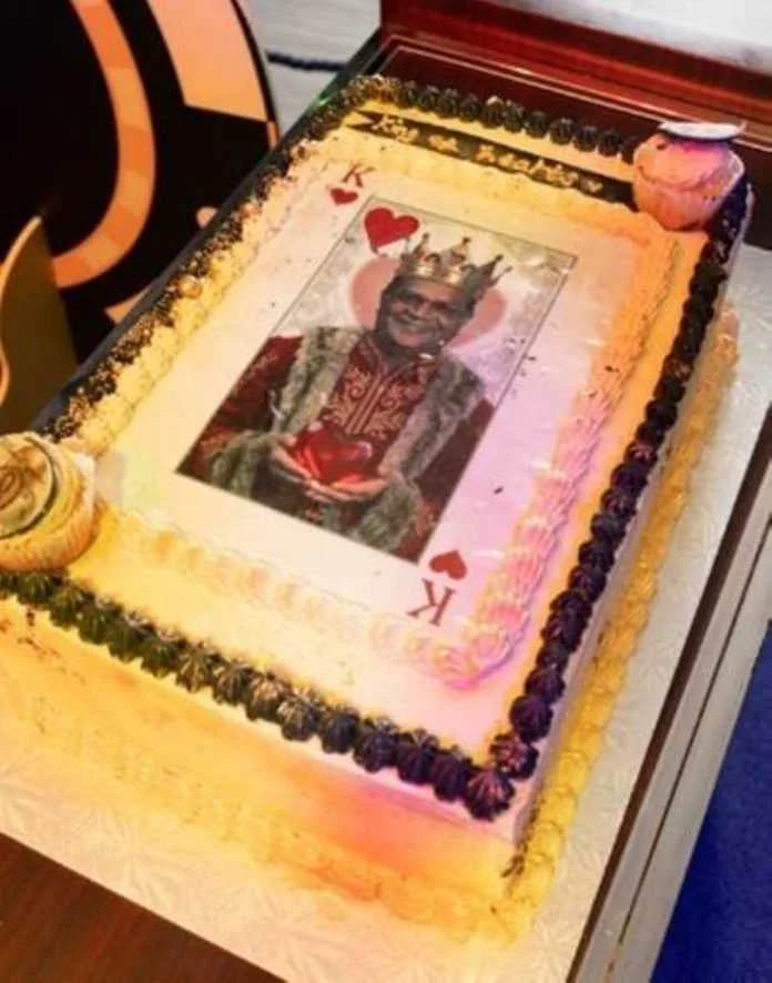 King of Hearts cake