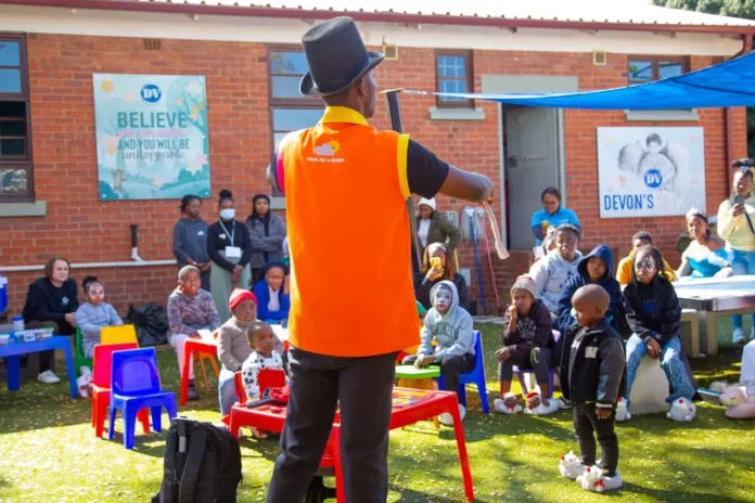750 dreamers celebrate Slipper Day in hospitals across the country