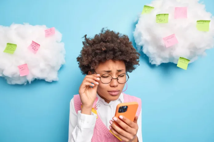 Phubbing: How Phone Distraction Is Affecting Relationships and Mental Health