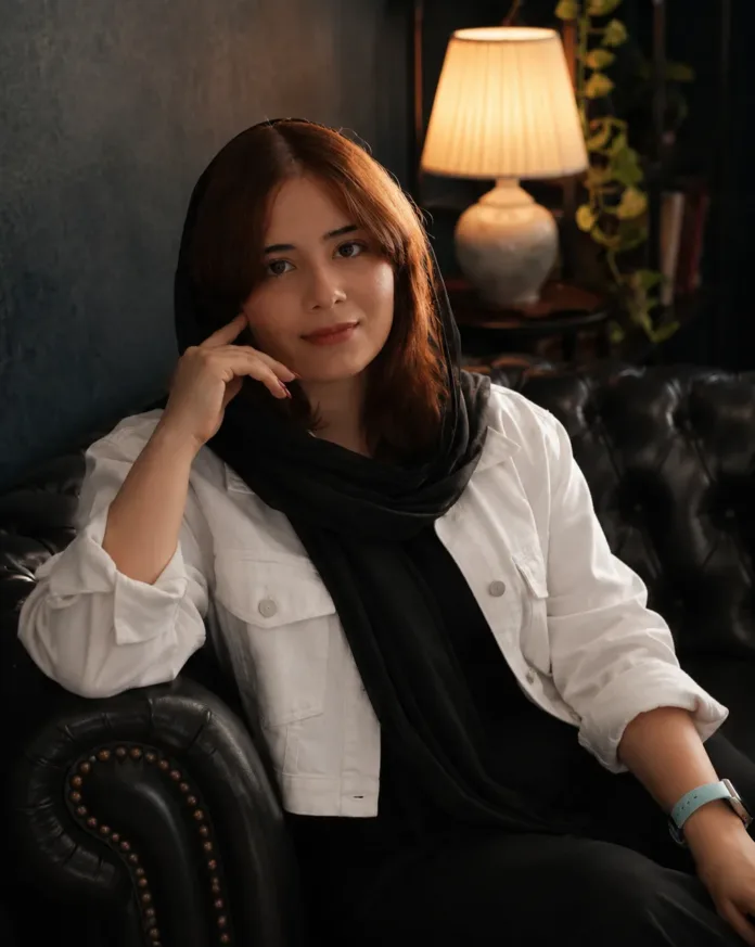 How Financial Management Shaped Masoumeh Jahangard Analytical Approach to Content