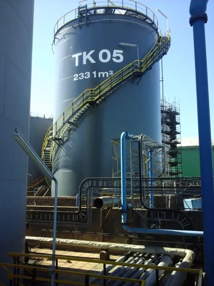 Aurex delivers a major base oil storage tank replacement project in Durban