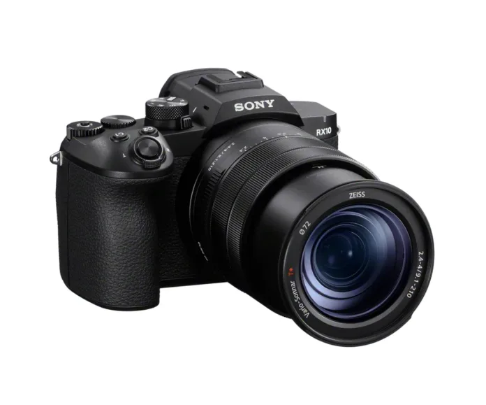 Sony’s New 5th Generation RX10 V – The All-in-One Super Zoom Camera for Everyday, Wildlife, and Sports Photography