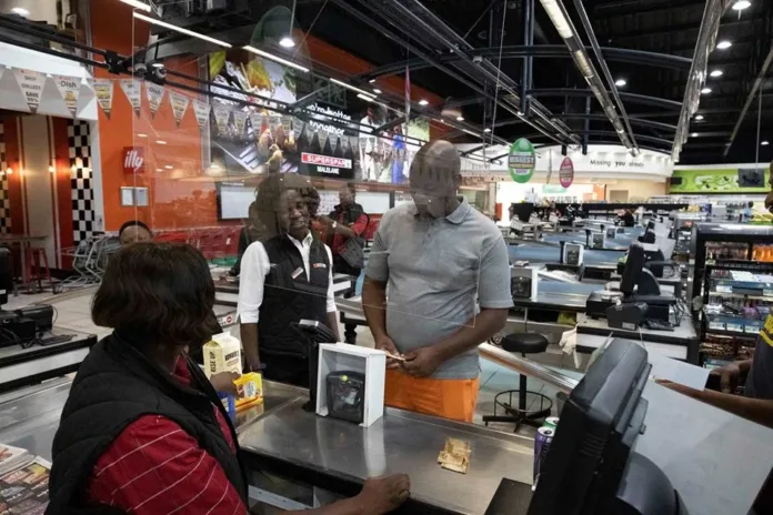 SPAR empowers South African families to make every rand count this Saving’s Month