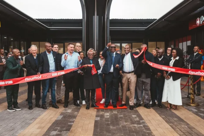 Fleurhof Mall opens, bridging the divide between Soweto and the West Rand