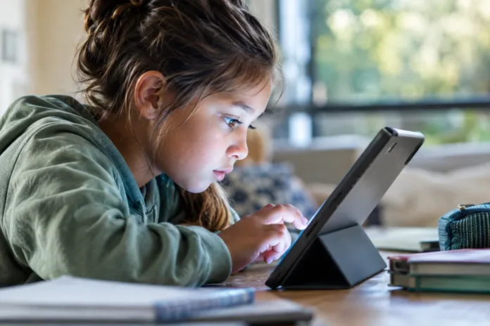 Global myopia epidemic raises risk of vision-threatening retinal detachment