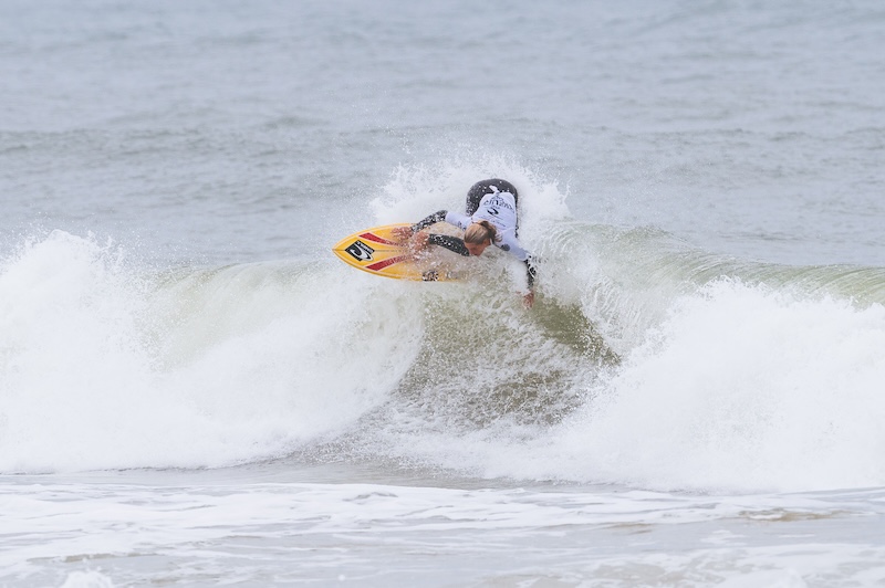 Scottburgh surfer Leah Lepront © Kody McGregor / WSL